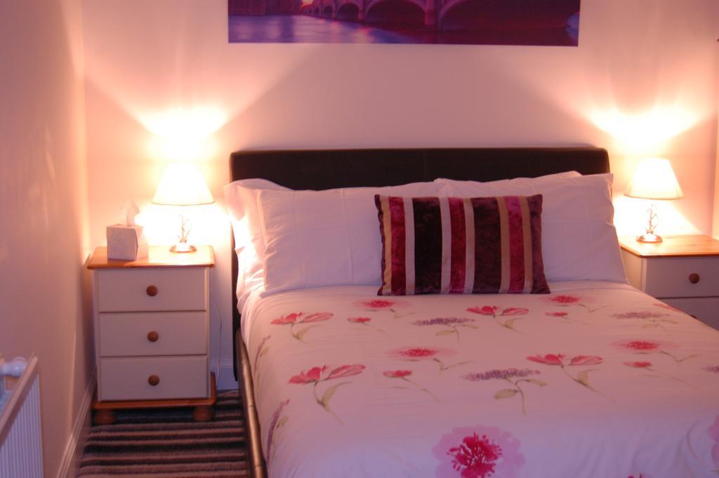 Dawn Break Bed & Breakfast Largs Ruang foto