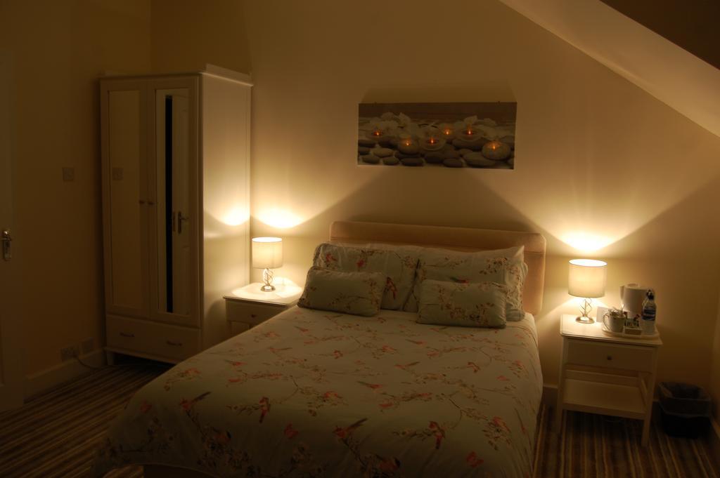 Dawn Break Bed & Breakfast Largs Ruang foto
