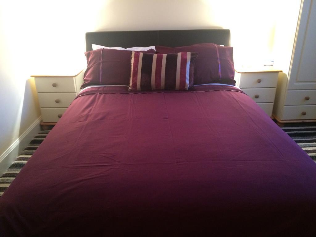 Dawn Break Bed & Breakfast Largs Ruang foto